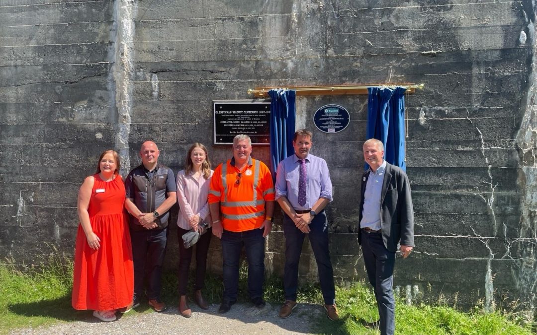 Glorious weather marks unveiling of plaque at Glenfinnan